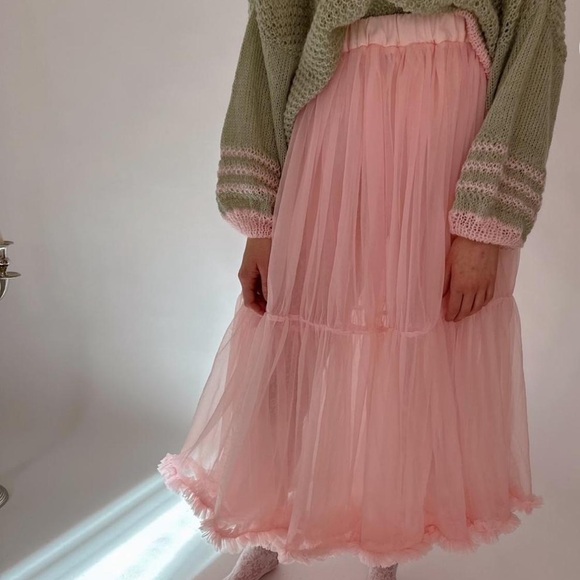 dreamersrebels upcycled pink tulle skirt - Picture 4 of 4
